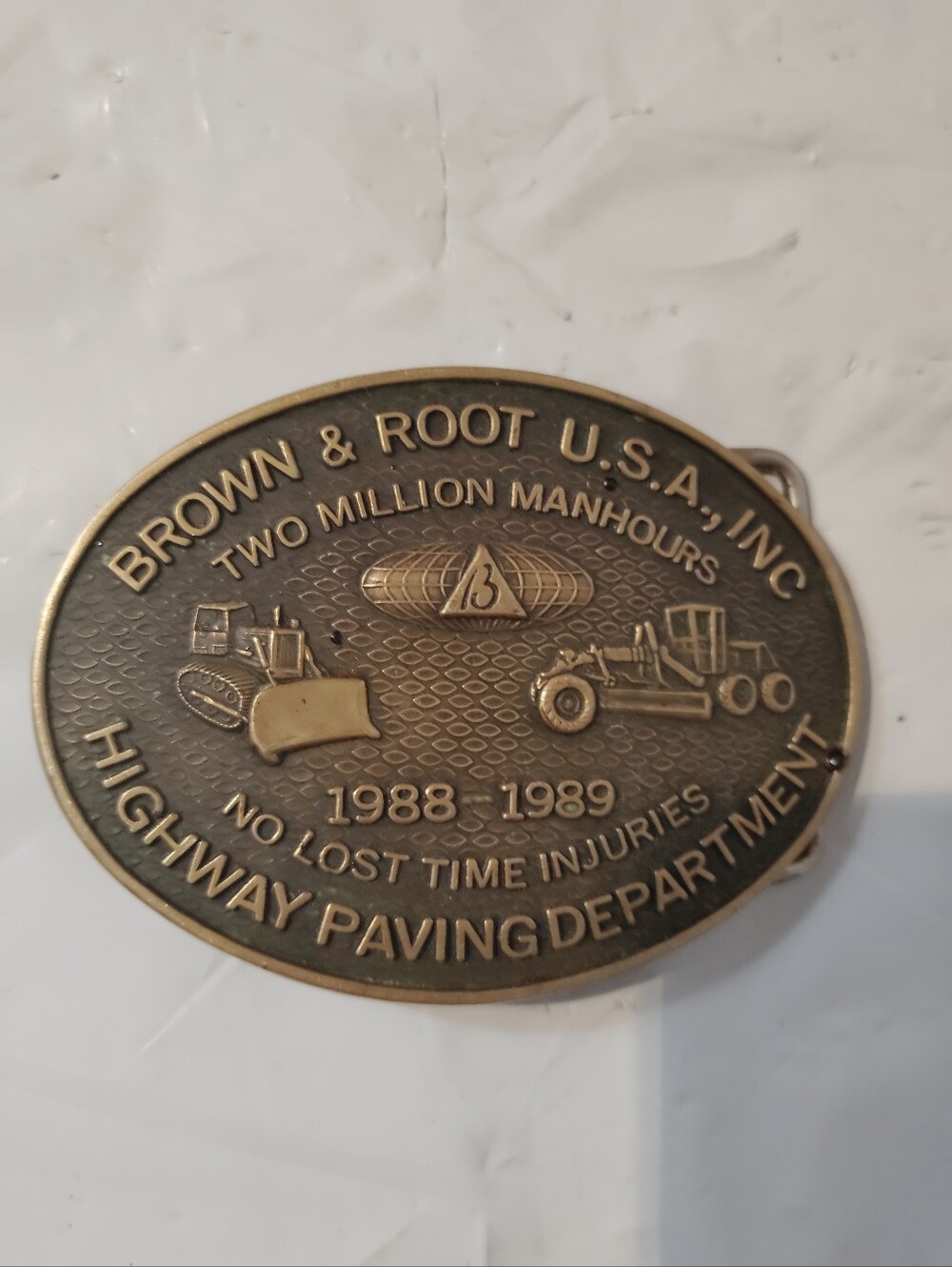 Vintage Brown & Root Brass Belt Buckle 1988 1989 Safety Award Highway Paving
